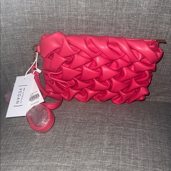 Ecostitch Vegan Leather Magenta Wristlet/Clutch Bag - Picture 3 of 5